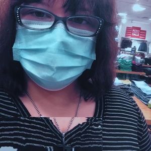 Meet your Posher, Marianne